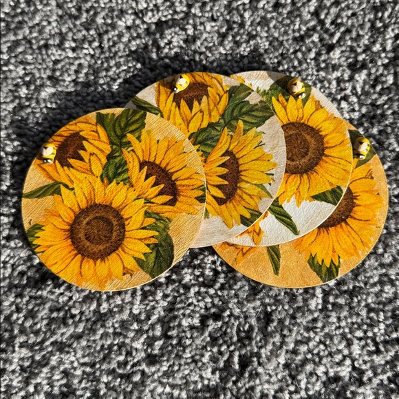 🌻 Handmade Sunflower Coasters Set of 4 - Picture 4 of 4
